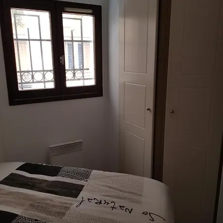 En Bord De Apartment Cannes